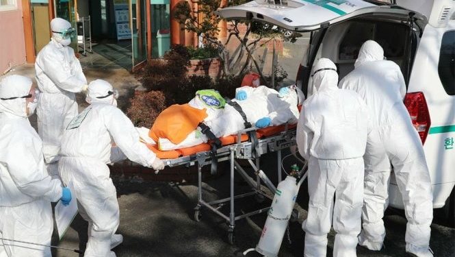 PERÚ SE ACERCA A 850.000 CASOS DE LA COVID-19 Y SUPERA LOS 33.300 MUERTOS