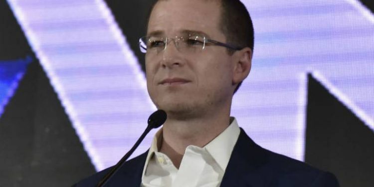 RICARDO ANAYA CRITICA «OCURRENCIAS» DE AMLO PARA ENFRENTAR AL NARCO