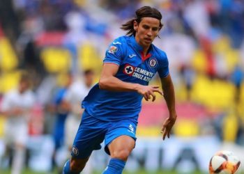 SE COMPLICA LA SALIDA DE IGOR LICHNOVSKY DE CRUZ AZUL