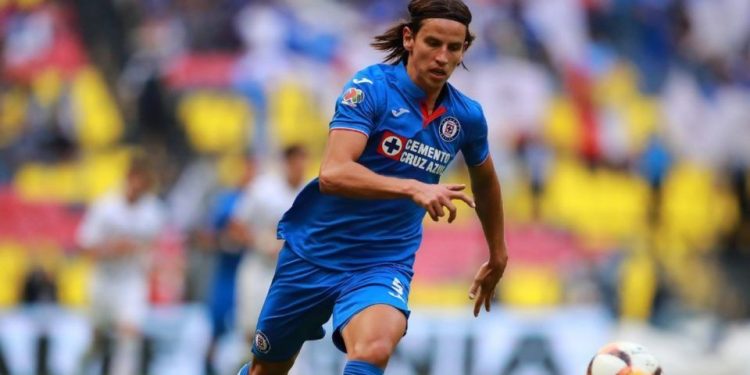 SE COMPLICA LA SALIDA DE IGOR LICHNOVSKY DE CRUZ AZUL