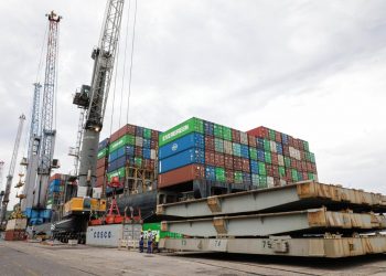 SUPERÁVIT COMERCIAL DE MÉXICO SUMA 4.385 MILLONES DE DÓLARES EN SEPTIEMBRE