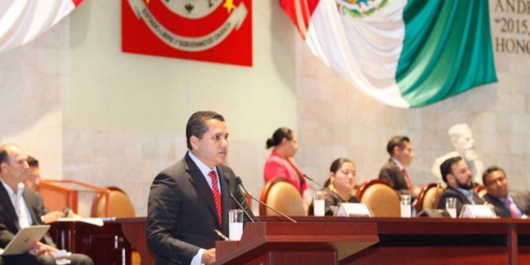 PIDE PT INVESTIGAR Y SANCIONAR A PRESIDENTE DEL PRI POR APOLOGÍA DEL DELITO