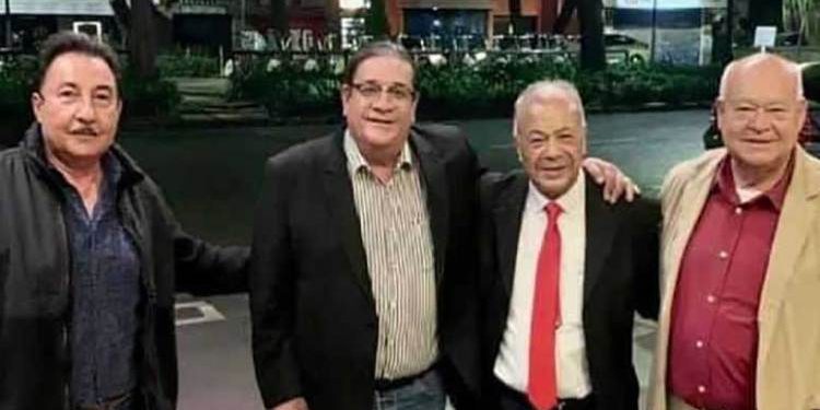 EN NOVIEMBRE SE MEDIRÁN PORRAS Y VICTOR CASTRO