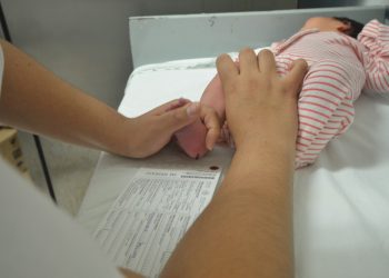 EL TAMIZ METABÓLICO Y AUDITIVO NEONATAL FAVORECE LA DETECCIÓN Y TRATAMIENTO OPORTUNO DE ENFERMEDADES CONGÉNITAS