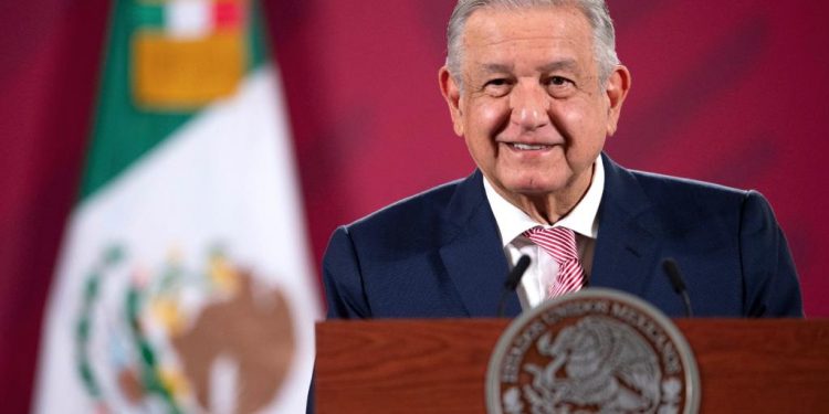 PRESENTAN LOS CUATRO EJES DE LA REFORMA A LA LEY DEL INFONAVIT EN LA MAÑANERA.