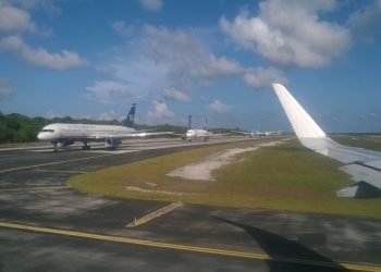 EL AEROPUERTO DE CANCÚN PREVÉ REALIZAR ESTE MARTES 243 OPERACIONES AÉREAS