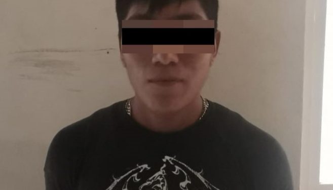 ATRAPAN A SUJETO POR ROBO CON VIOLENCIA EN TIENDA DE CONVENIENCIA