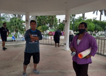 EX TRABAJADORES DEL AYTO DE FCP SE MANIFIESTAN PARA EXIGIR EL PAGO POR DESPIDO INJUSTIFICADO