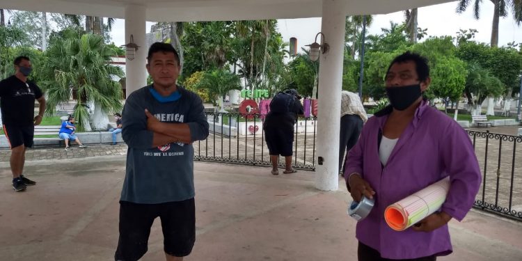 EX TRABAJADORES DEL AYTO DE FCP SE MANIFIESTAN PARA EXIGIR EL PAGO POR DESPIDO INJUSTIFICADO