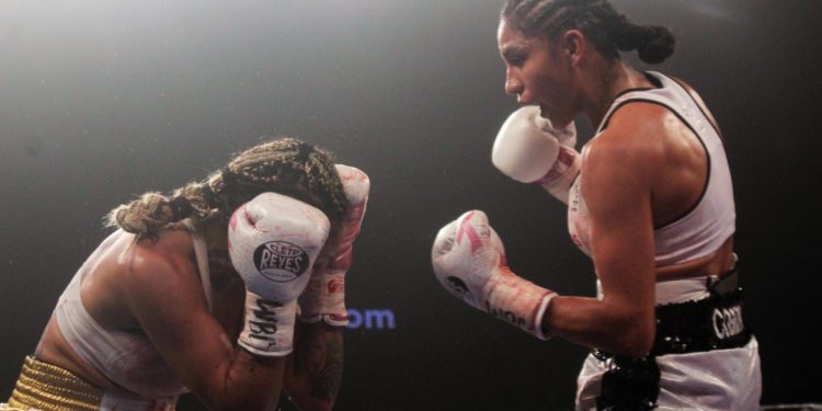 ‘MUERDE’ «LA COBRITA» A «LA BARBY»