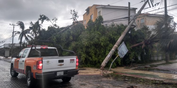 AÑO HISTÓRICO EN LA TEMPORADA DE CICLONES TROPICALES 2020: ADRIÁN MARTÍNEZ ORTEGA.