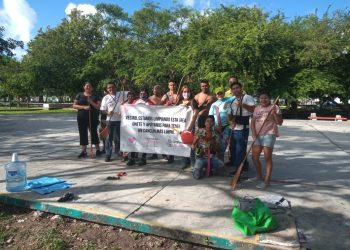 VOLUNTARIOS DENOMINADOS “7/11” COLABORAN DE MANERA ALTRUISTA CON LA RECOJA DE BASURA EN CANCÚN