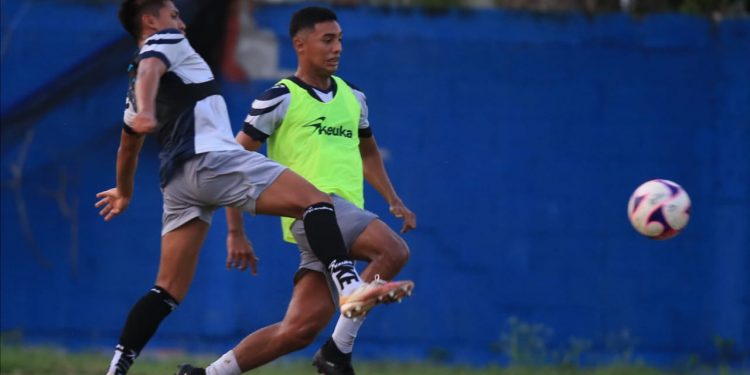 RECONOCE CARLOS MAURI, QUE ESTAR EN LA LIGA DE EXPANSIÓN MX ES UN PREMIO A SU ESFUERZO Y DEDICACIÓN