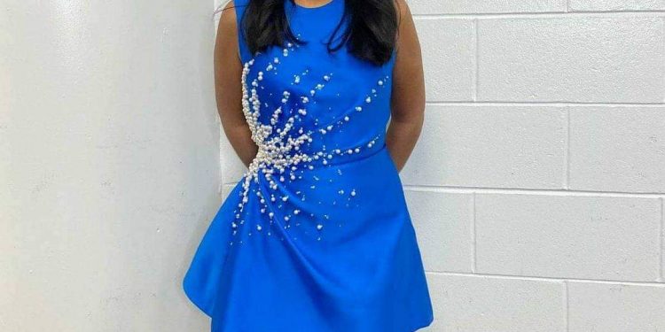 YALITZA APARICIO LUCE FUERA DE MÉXICO Y ES RECONOCIDA, MIENTRAS QUE EN SU PAÍS LA CRITICAN