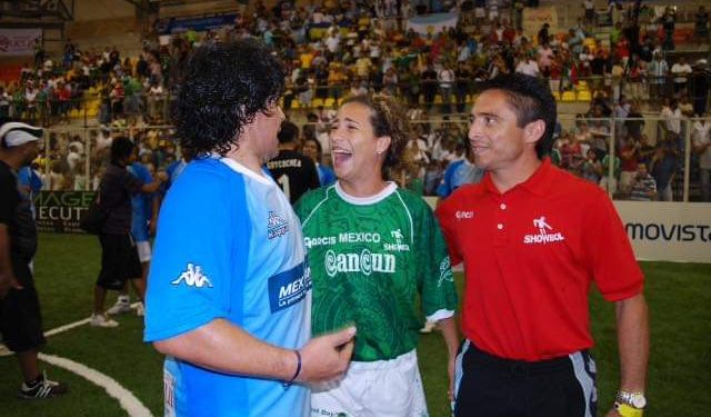 «SI COMPARTE EL TEMA DE LA PASIÓN POR LA PELOTA NO VEO PORQUÉ NO PUEDA JUGAR, NADA MÁS QUE AGUANTE LA CAÑITA»