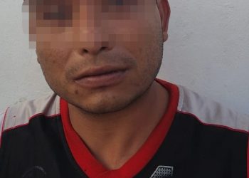 ASEGURAN A DOS SUJETOS ELEMENTOS DE LA POLICÍA QUINTANA ROO TULUM