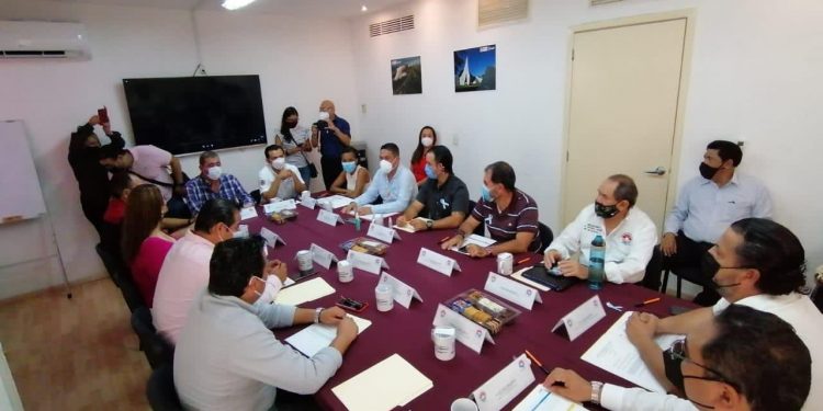 PRESENTAN INICIATIVA DE APERTURA RÁPIDA DE EMPRESAS