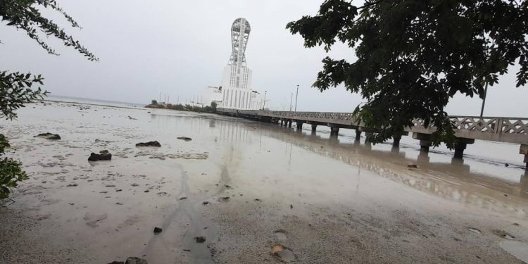 FRENTE FRÍO NÚMERO 11 CAUSA EL ALEJAMIENTO DEL AGUA DE LA BAHÍA DE CHETUMAL