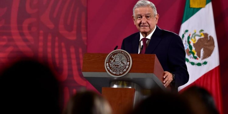 EMILIO LOZOYA REVELÓ DATOS SOBRE LA CAMPAÑA EN CONTRA DEL PRESIDENTE DE LA REPÚBLICA