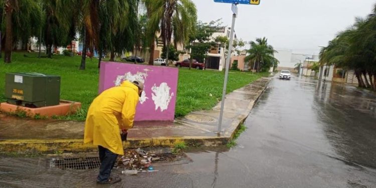 FRENTE FRÍO 13 CONTINUARÁ GENERANDO LLUVIAS EN EL CENTRO Y SUR DE QROO