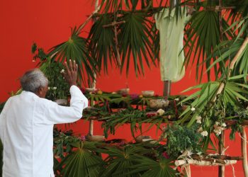 PLAYENSES HONRAN A SUS DIFUNTOS CON ARTE, CULTURA Y CEREMONIAS MAYAS