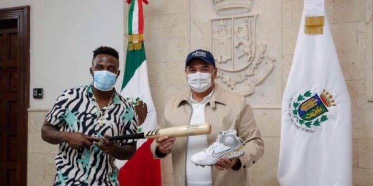 RANDY AROZARENA SE SIENTE FELIZ EN MÉRIDA