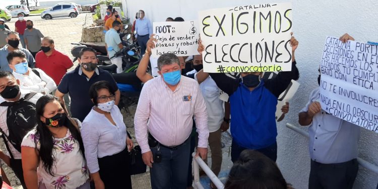 TRABAJADORES DEL SUTAGE INCREPAN A LA TITULAR DE LA STYPS Y EXIGEN AUTORICE LA CONVOCATORIA PARA LA RENOVACIÓN DE LA DIRIGENCIA