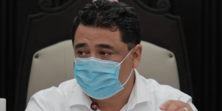 NO ES PRUDENTE QUE CAPELLA COMPAREZCA