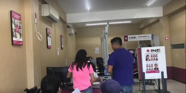 BUSCA INE SUPERVISORES ELECTORALES CON PAGO MENSUAL DE 10 MIL PESOS