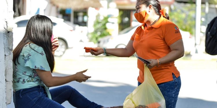 AYUNTAMIENTO DE TULUM SALE A LAS CALLES PARA DIFUNDIR INFORMACIÓN SOBRE EL DÍA INTERNACIONAL PARA LA ELIMINACIÓN DE LA VIOLENCIA CONTRA LA MUJER