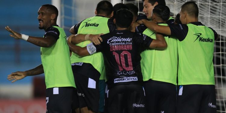 CANCÚN FC ESPANTA A LOS COYOTES.