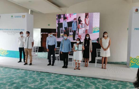 EGRESADA DEL CONALEP QUINTANA ROO GANA “PREMIO ESTATAL DE LA JUVENTUD”