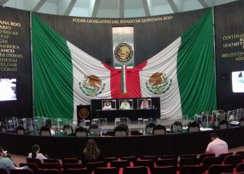 CON DURAS CRÍTICAS COMPARECE LA TITULAR DE LA SESA, ALEJANDRA AGUIRRE CRESPO ANTE EL CONGRESO LOCAL