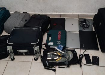 POLICÍA TURÍSTICA ASEGURA CUATRO SUJETOS POR ROBO EN PLAYA DEL CARMEN