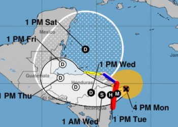 ETA YA ES HURACÁN CATEGORÍA 4