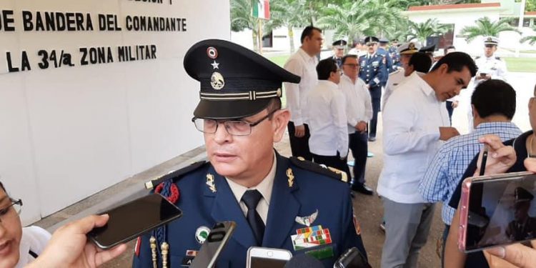 LE DA COVID-19 A COMANDANTE DE LA 34 ZONA MILITAR