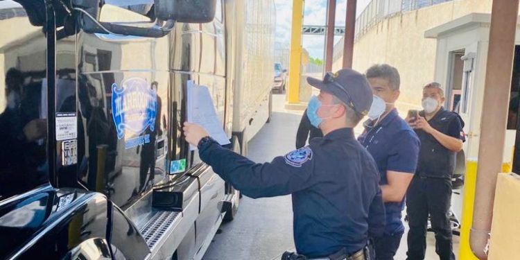 OFICINA DE ADUANAS Y PROTECCIÓN FRONTERIZA DE LOS EU, COORDINAN INSPECCIÓN CONJUNTA DE CARGA EN LA FRONTERA NORTE