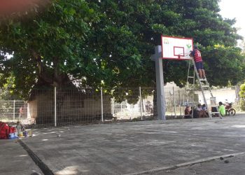 DAN MANTENIMIENTO A ESPACIOS DEPORTIVOS DE LA ZONA MAYA