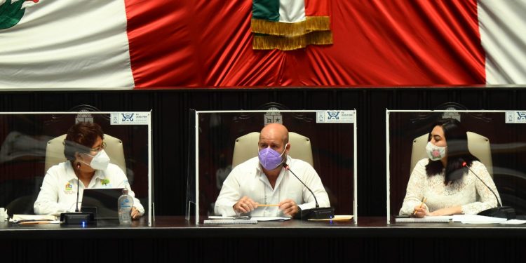 COMPARECE ANTE COMISIÓN DE HACIENDA, TITULAR DE SEFIPLAN