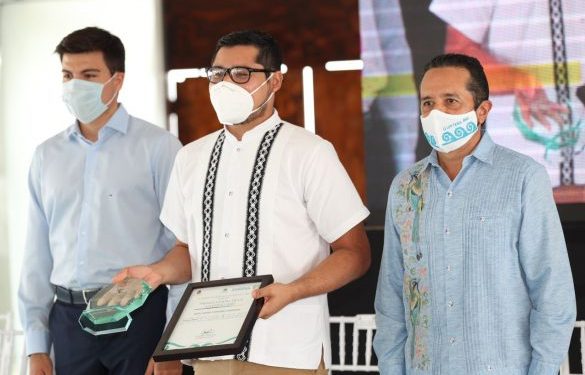 CARLOS JOAQUÍN CONVOCA A JÓVENES A DESAFIAR LA IMPUNIDAD Y LA CORRUPCIÓN PARA CONSTRUIR UN MEJOR FUTURO