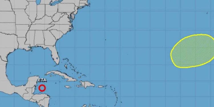 SURGE NUEVA ZONA DE BAJA PRESIÓN EN EL ATLÁNTICO CON POSIBILIDAD DE EVOLUCIONAR A HURACÁN