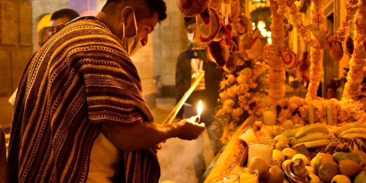 PUEBLOS INDÍGENAS DE MÉXICO RINDEN HOMENAJE A LAS VÍCTIMAS DE LA PANDEMIA