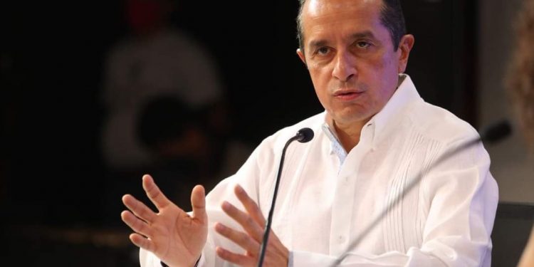 EN QUINTANA ROO, NO NOS VENCEN NI LOS HURACANES NI EL COVID-19: CARLOS JOAQUÍN