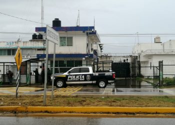 INGRESAN A CARLOS MIMENZA AL CERESO DE CHETUMAL