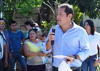 RECIBE PRESIDENTE MUNICIPAL DE BACALAR RECOMENDACIÓN DE LA CDHEQROO POR LESIONES EN CONTRA DE UN JOVEN