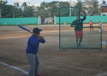 CON MEDIDAS SANITARIAS CONTINÚA LA REACTIVACIÓN DE ACTIVIDADES DEPORTIVAS EN ISLA MUJERES