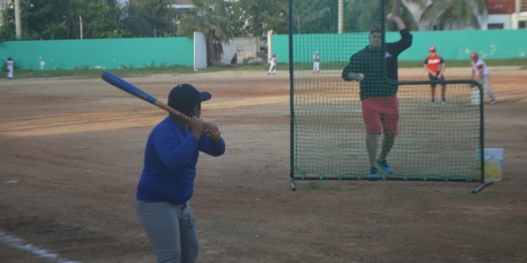 CON MEDIDAS SANITARIAS CONTINÚA LA REACTIVACIÓN DE ACTIVIDADES DEPORTIVAS EN ISLA MUJERES