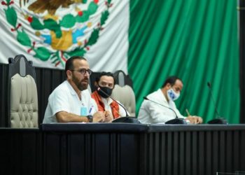 GERARDO MORA COMPARECE ANTE DIPUTADOS DE LA XVI LEGISLATURA DE QUINTANA ROO