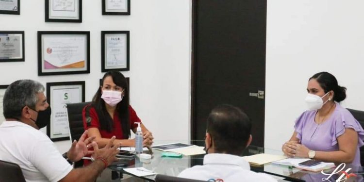 RECIBE LAURA FERNÁNDEZ A LA DIRECTORA REGIONAL DE LOS PROGRAMAS INTEGRALES DEL BIENESTAR EN BENITO JUÁREZ Y PUERTO MORELOS