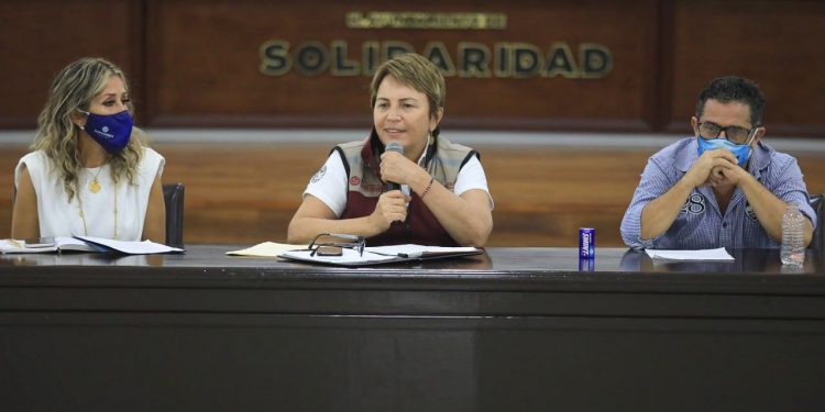 AGRADECEN EMPRESARIOS Y REPRESENTANTES DE CÁMARAS A LAURA BERISTAIN APERTURA Y DIÁLOGO SOBRE QUINTA AVENIDA